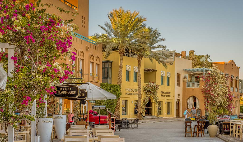 how to visit Cairo from Hurghada in Hurghada and the nearby Red Sea islands