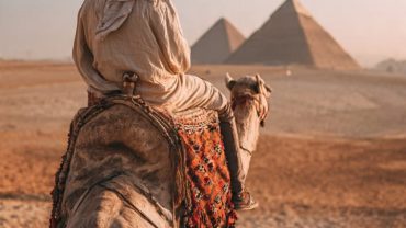 Camel Ride Photo Tips at Giza: 11 Essential Tips for a Better Trip